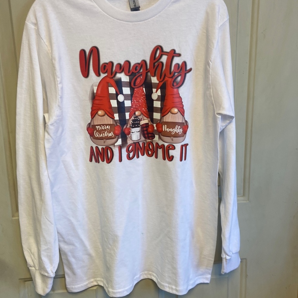 Gildan long sleeve T shirt